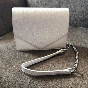 😻bundle 5 for $30😻 white MiSaKo purse